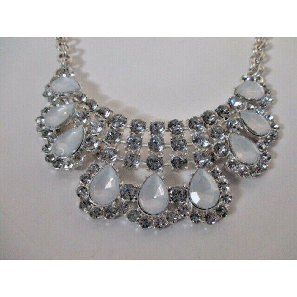 Abercrombie & Fitch Women's shine Opal Teardrop Crystal State Necklace NIP 120